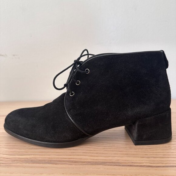 Stuart Weitzman Women's Black Suede Lace-Up Heeled Bootie, Size 6 - Picture 1 of 11